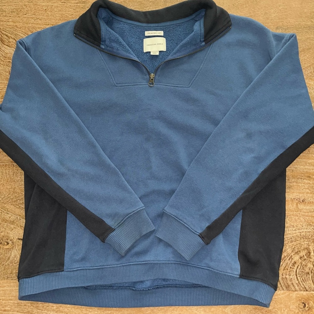 American Eagle Outfitters Blue and Black Zip Up Sweater